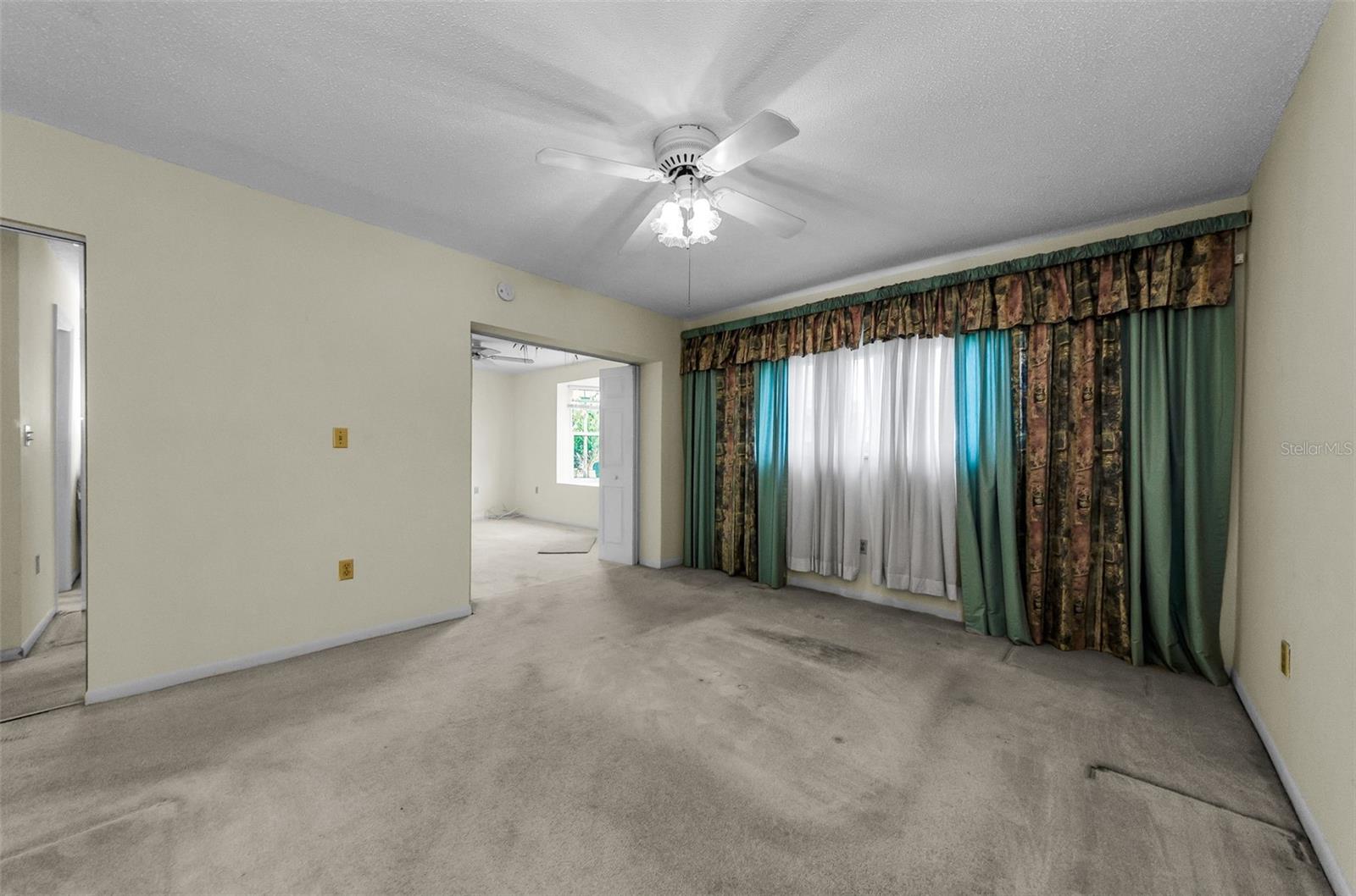 Image 18 of 61 For 5461 Palm Crest Court N 5461