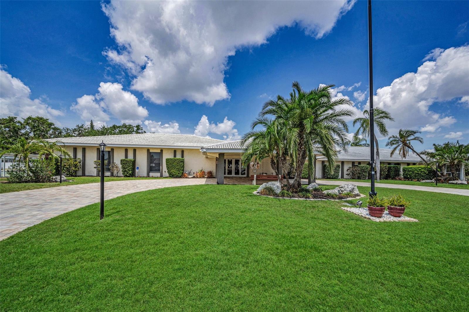 Image 47 of 61 For 5461 Palm Crest Court N 5461