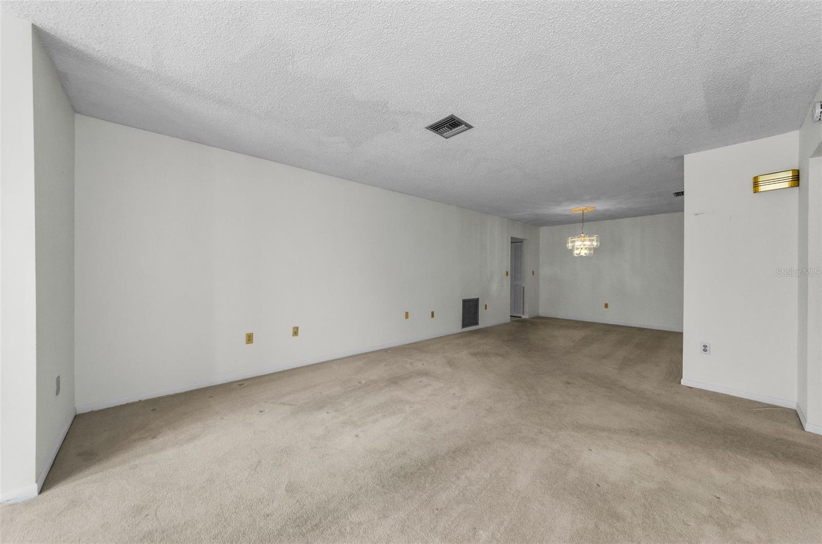 Image 5 of 61 For 5461 Palm Crest Court N 5461