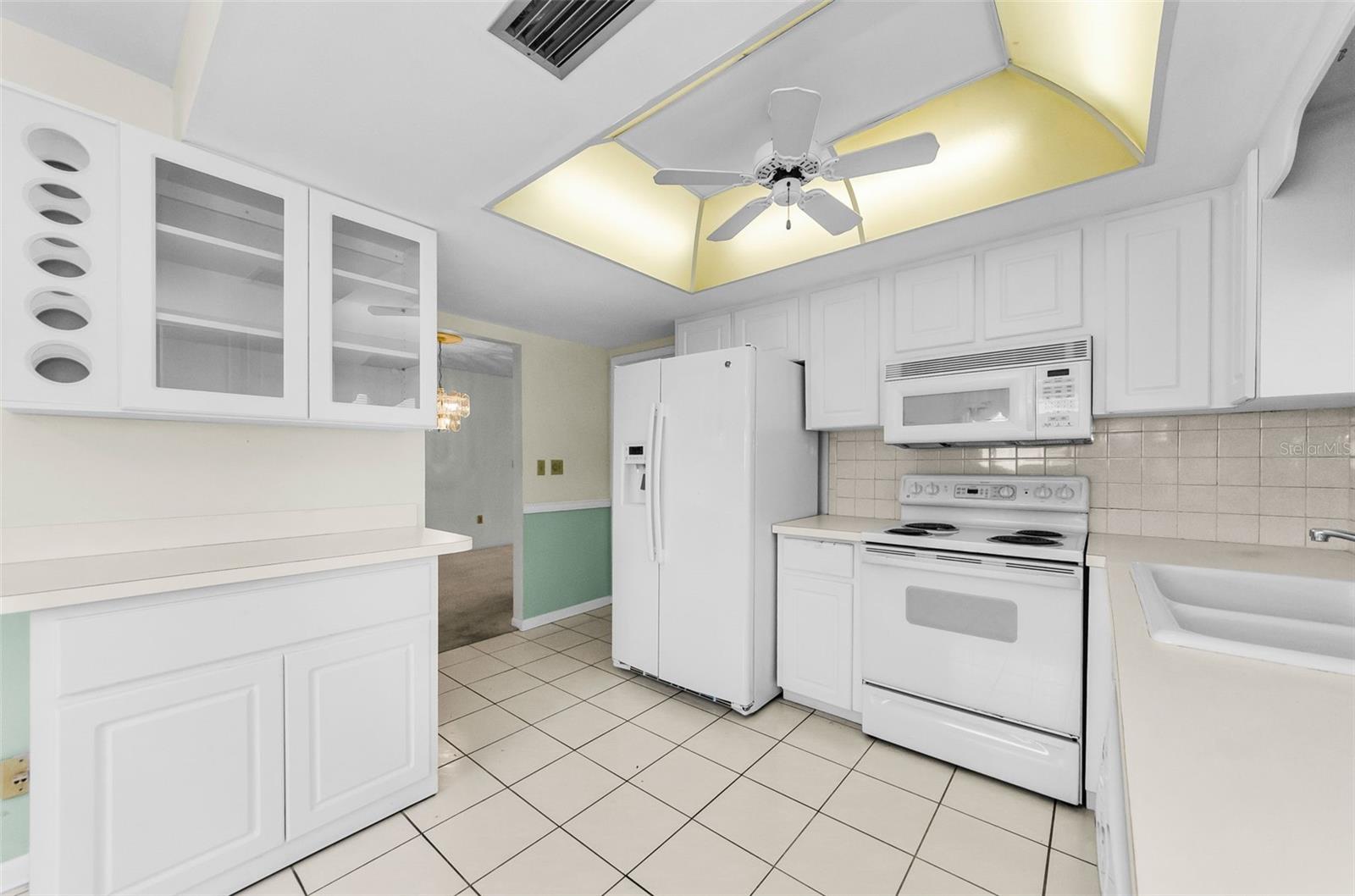 Image 9 of 61 For 5461 Palm Crest Court N 5461