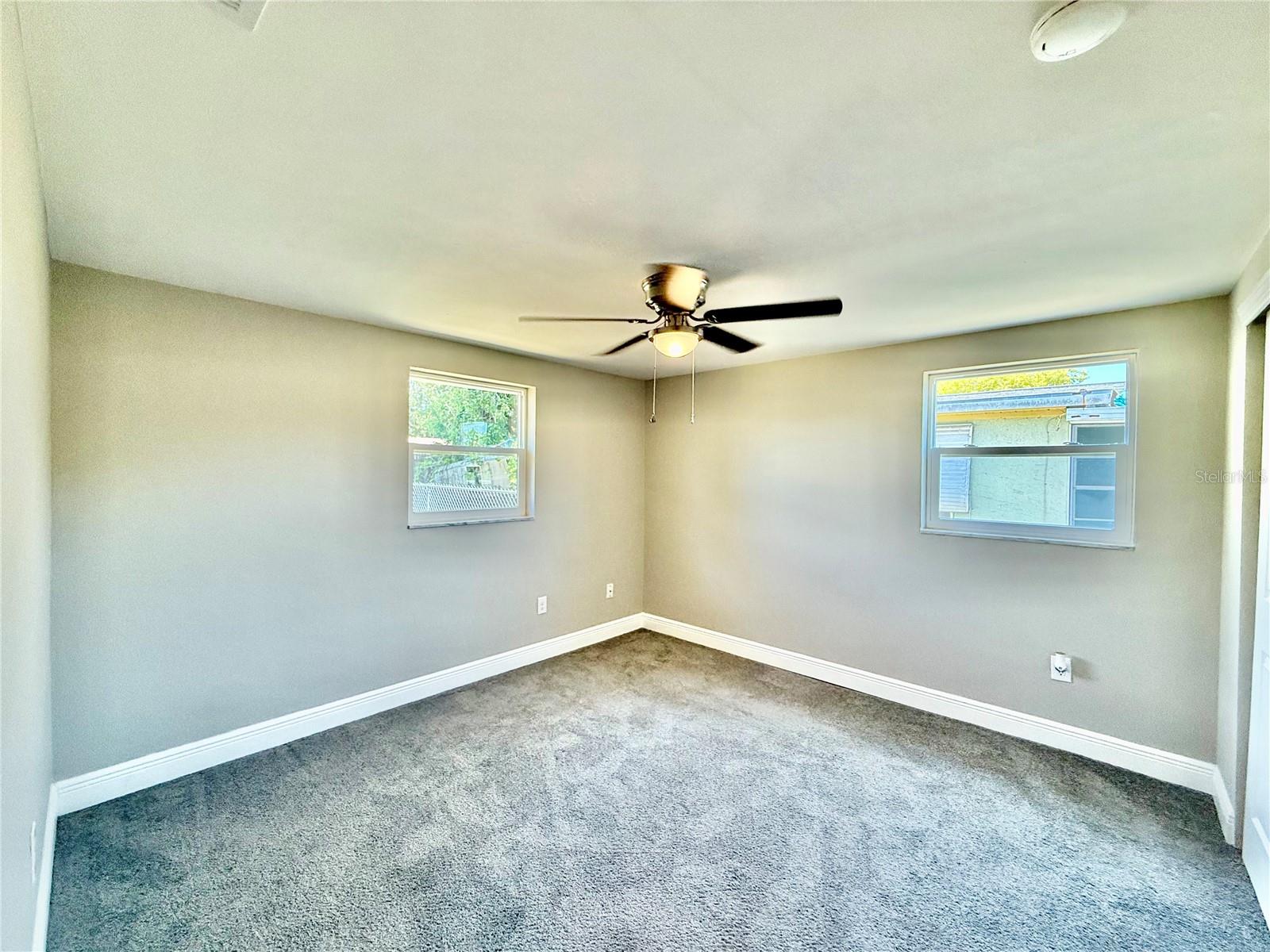 Image 17 of 28 For 10824 Hillcrest Avenue