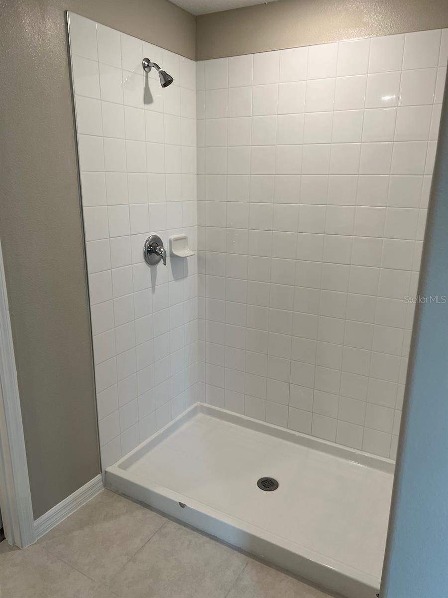Image 12 of 20 For 580 Royal Empress Drive