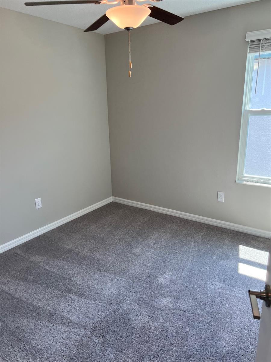 Image 14 of 20 For 580 Royal Empress Drive