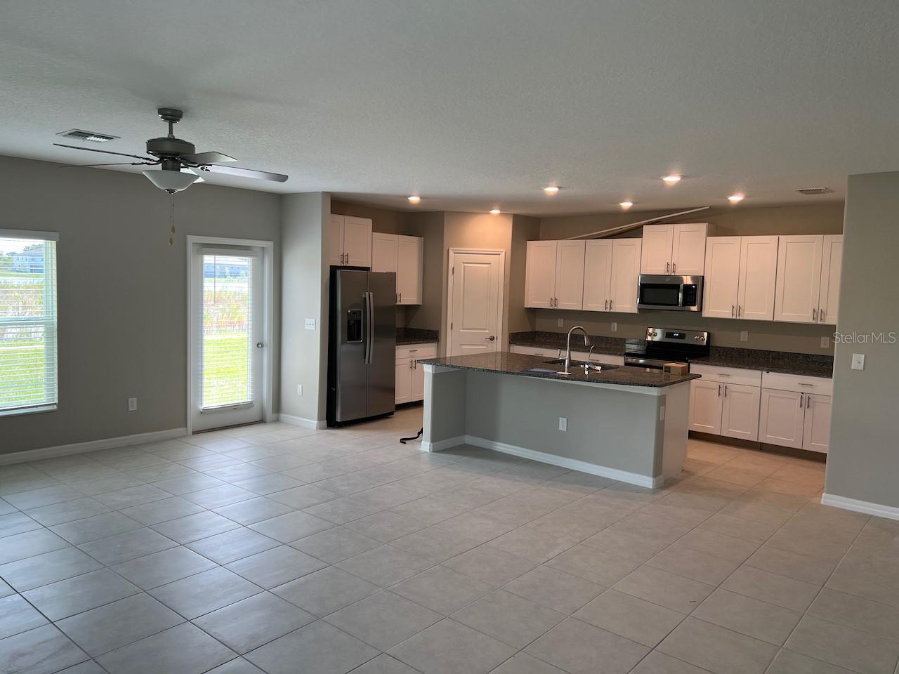 Image 5 of 20 For 580 Royal Empress Drive