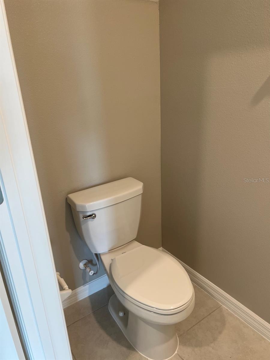 Image 9 of 20 For 580 Royal Empress Drive