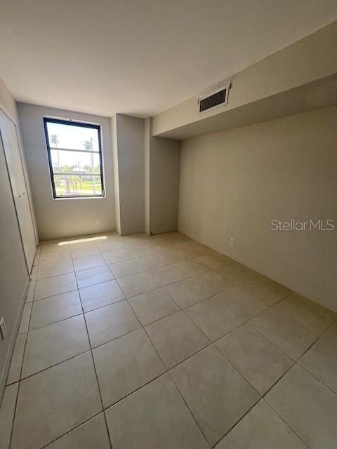 Image 4 of 7 For 10355 Paradise Boulevard 114