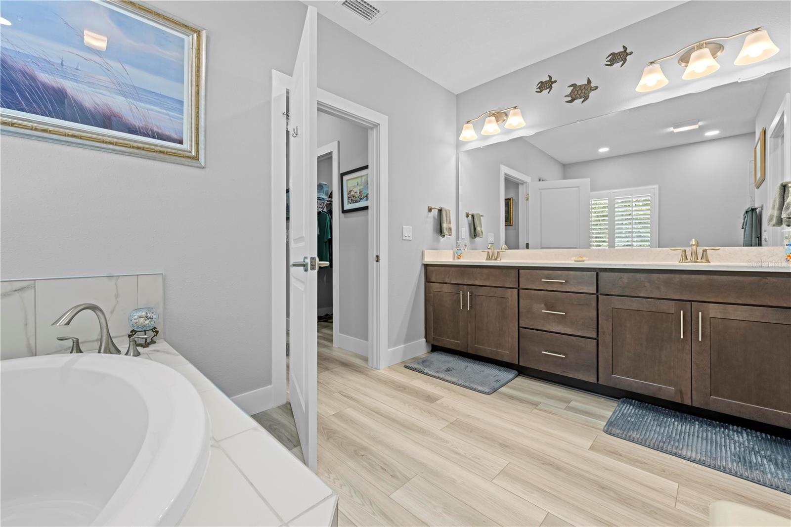 Image 16 of 82 For 12113 Pine Club Circle