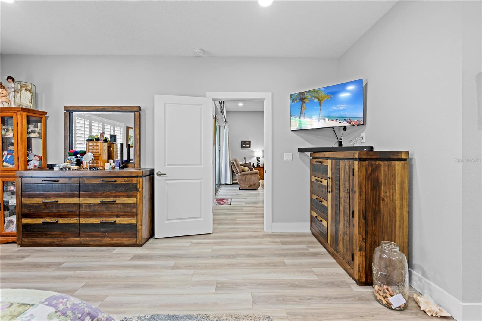 Image 21 of 82 For 12113 Pine Club Circle