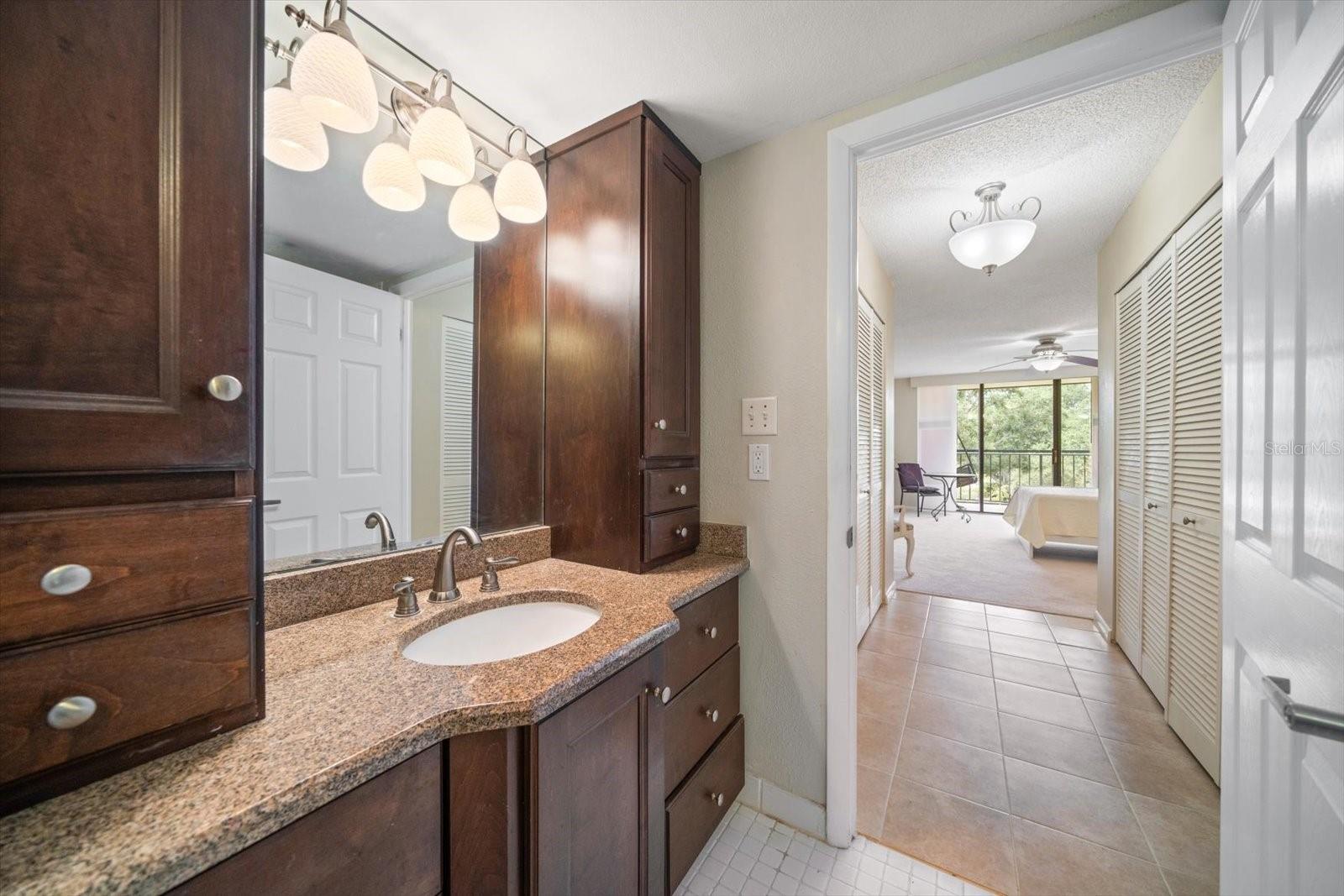 Image 33 of 56 For 220 Belleview Boulevard 410