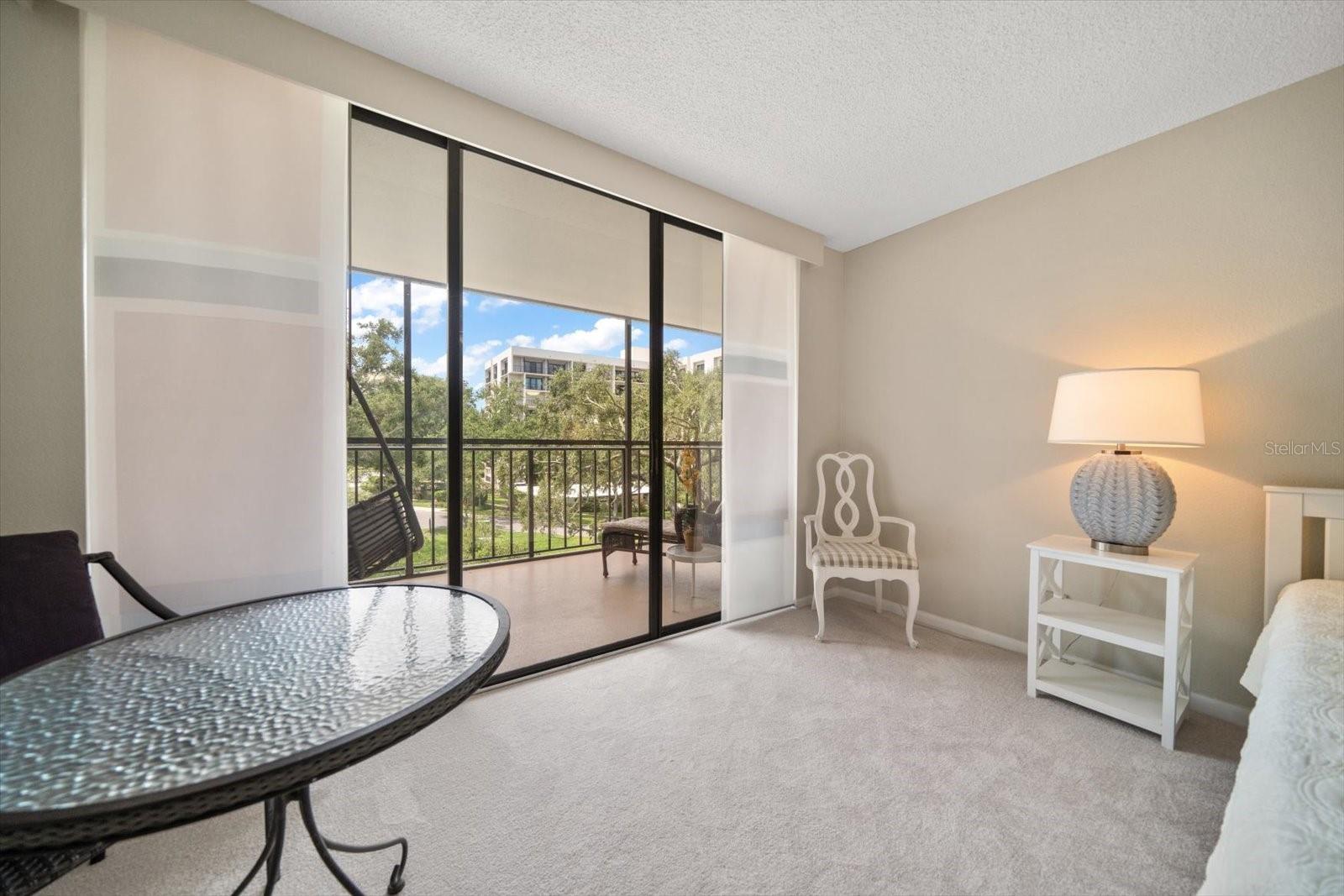 Image 34 of 56 For 220 Belleview Boulevard 410