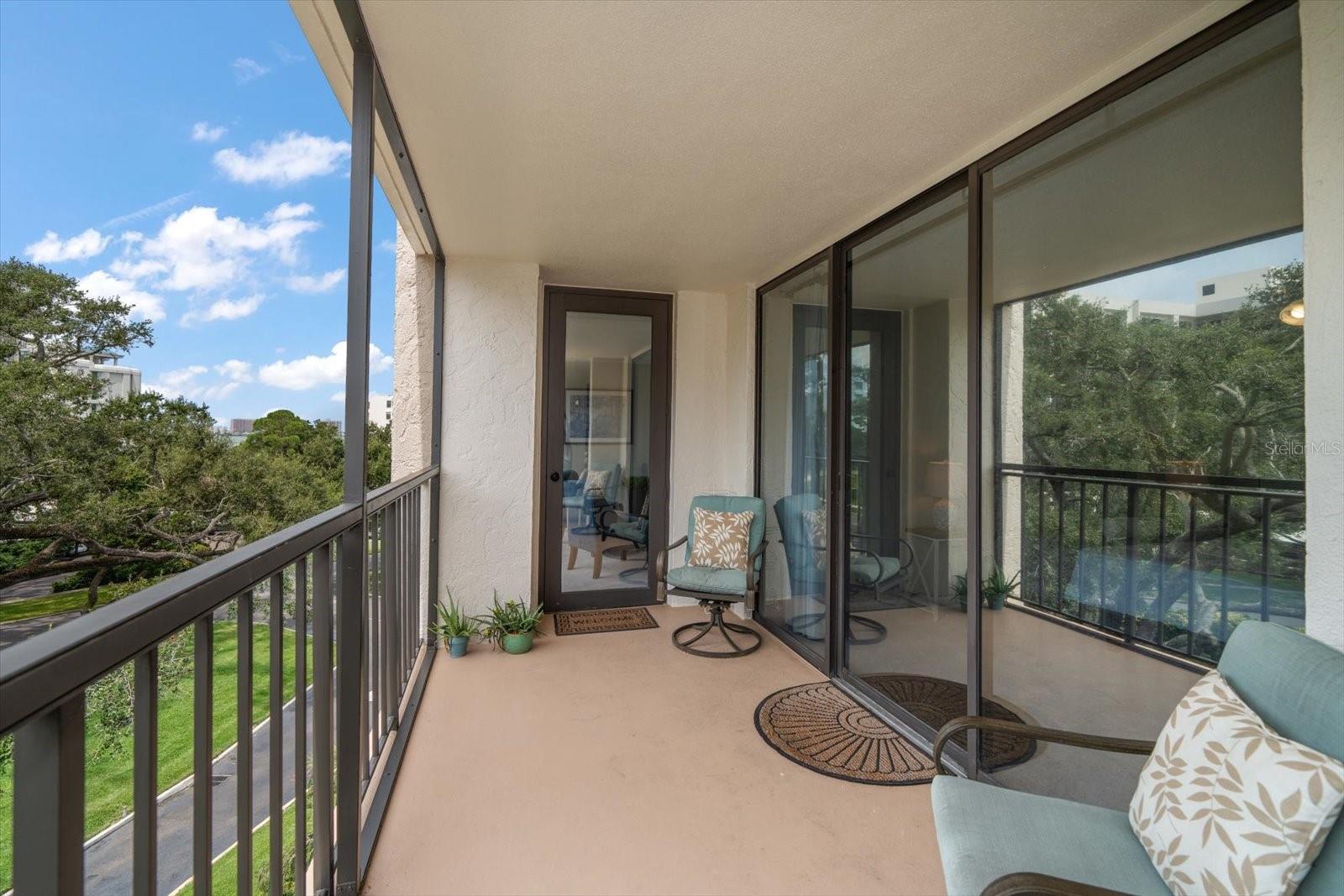 Image 39 of 56 For 220 Belleview Boulevard 410