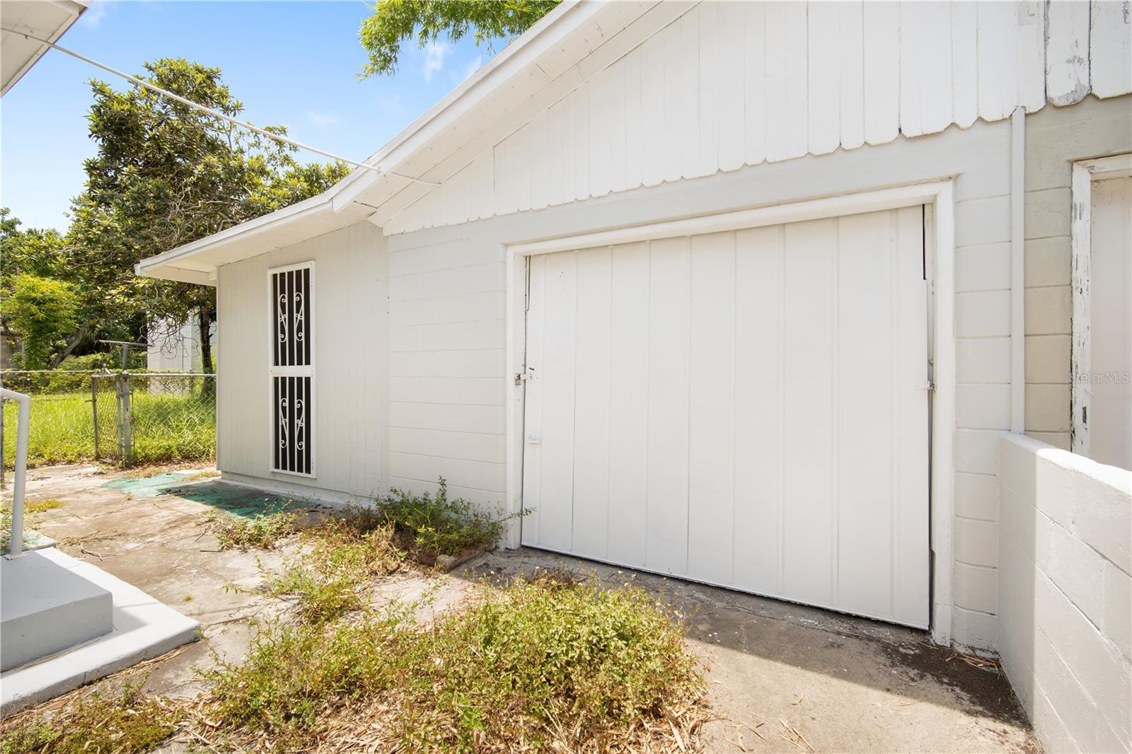 Image 17 of 20 For 2910 17th Street