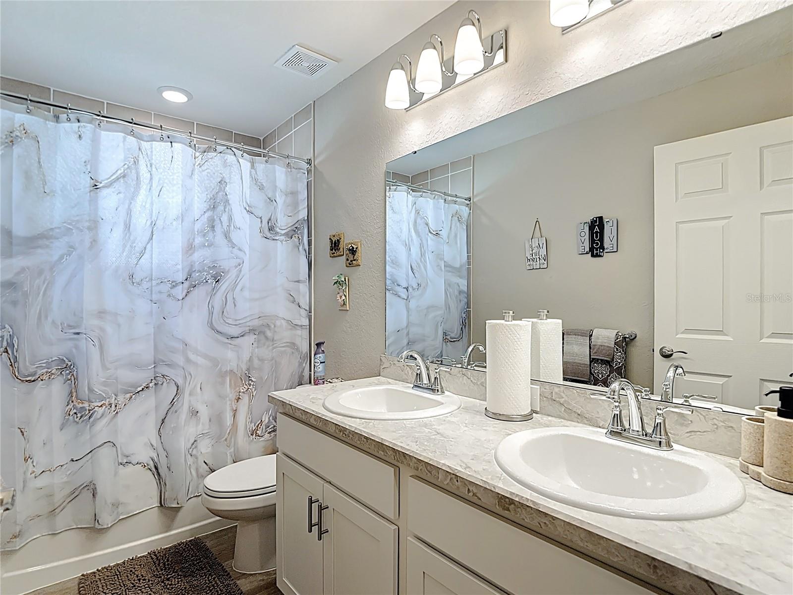 Image 19 of 42 For 35606 Bellington Boulevard
