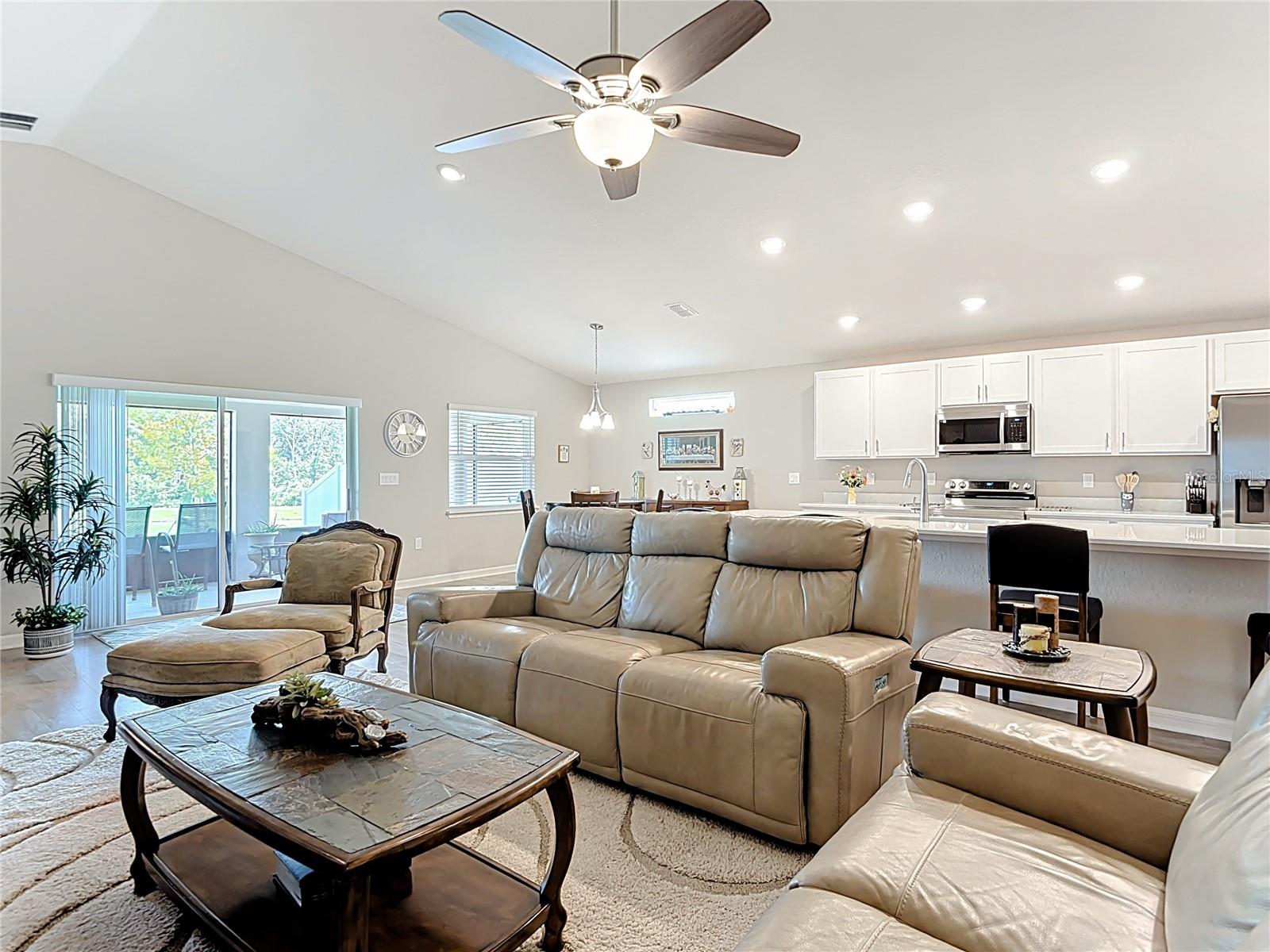 Image 22 of 42 For 35606 Bellington Boulevard