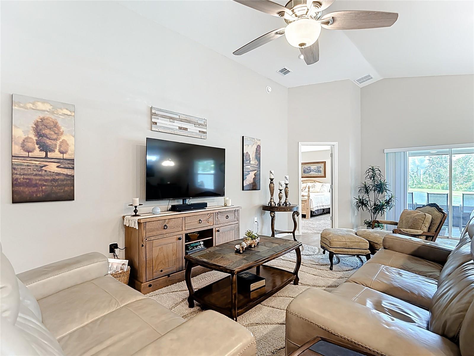 Image 23 of 42 For 35606 Bellington Boulevard