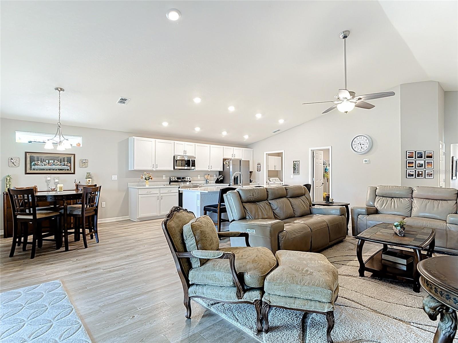 Image 25 of 42 For 35606 Bellington Boulevard