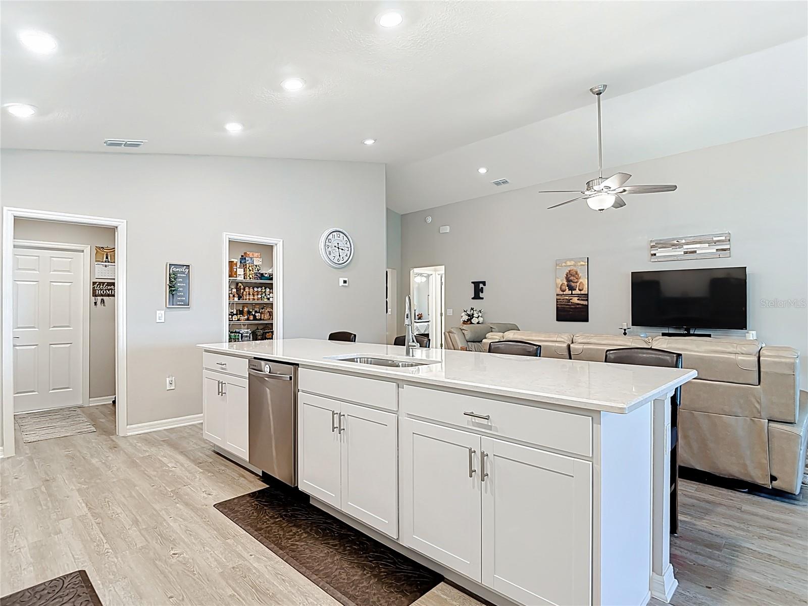 Image 27 of 42 For 35606 Bellington Boulevard