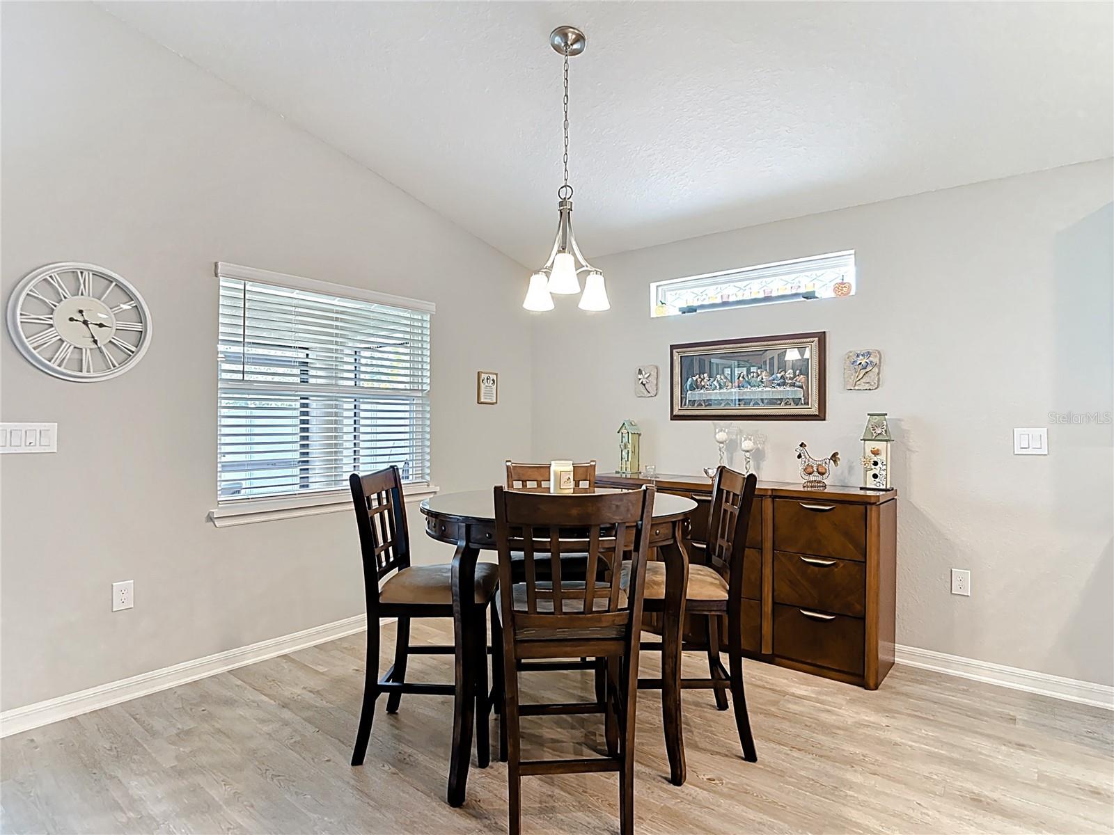 Image 31 of 42 For 35606 Bellington Boulevard