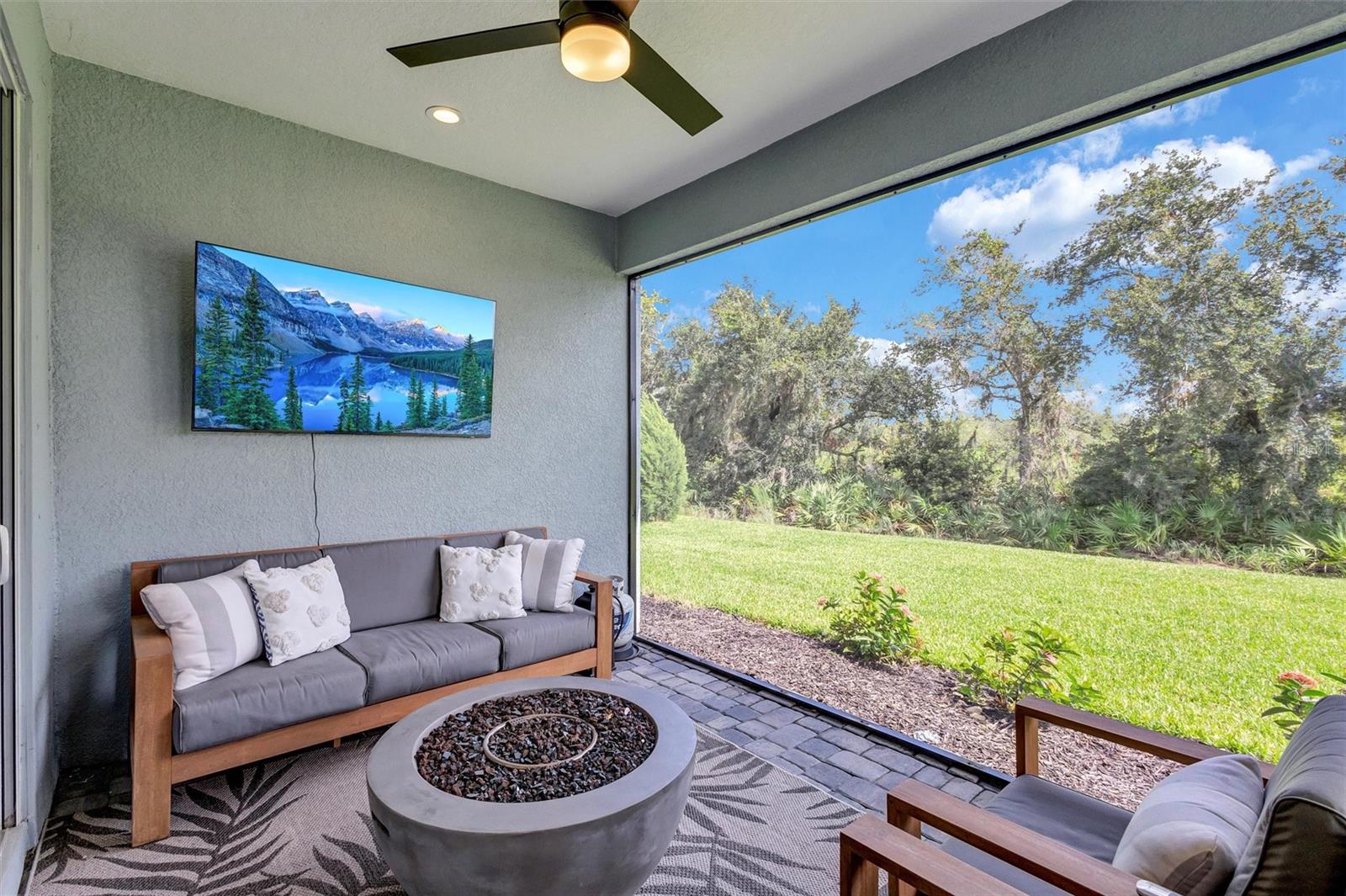 Image 12 of 51 For 9990 Cross River Trail