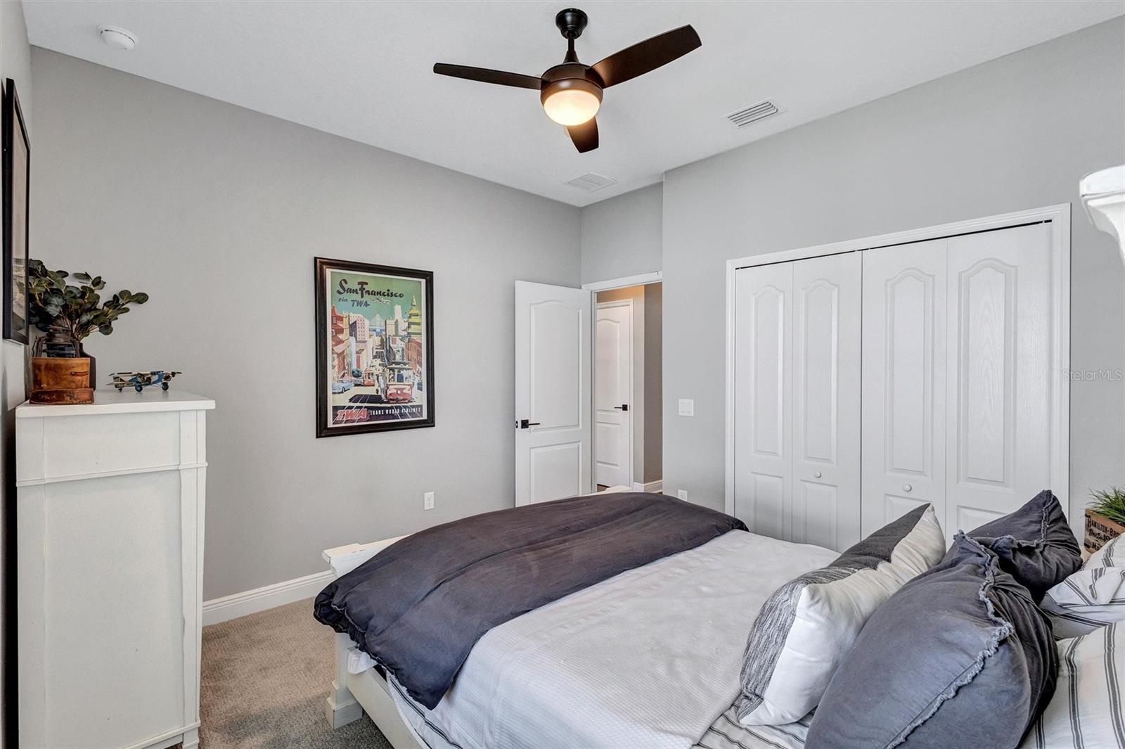 Image 18 of 51 For 9990 Cross River Trail