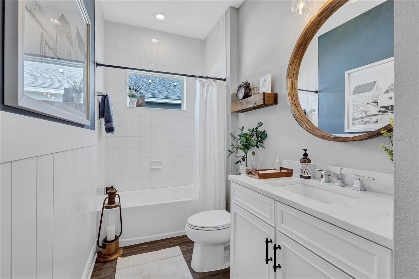 Image 19 of 51 For 9990 Cross River Trail