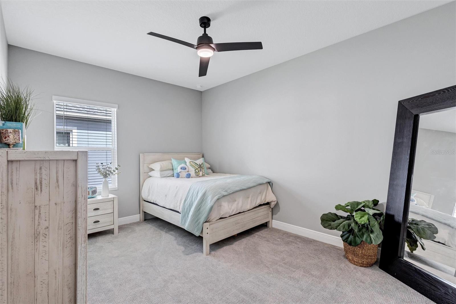 Image 20 of 51 For 9990 Cross River Trail