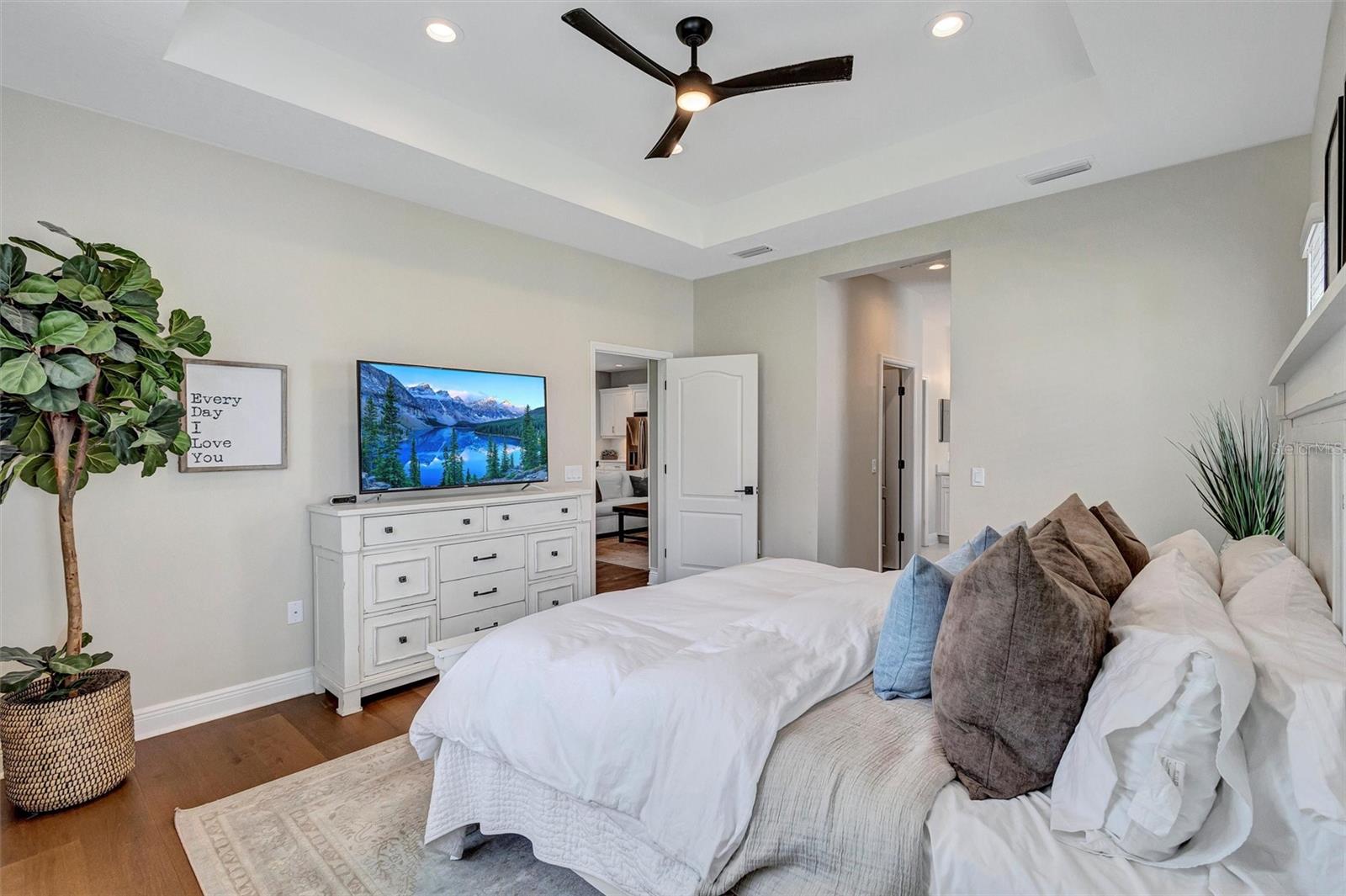 Image 35 of 51 For 9990 Cross River Trail