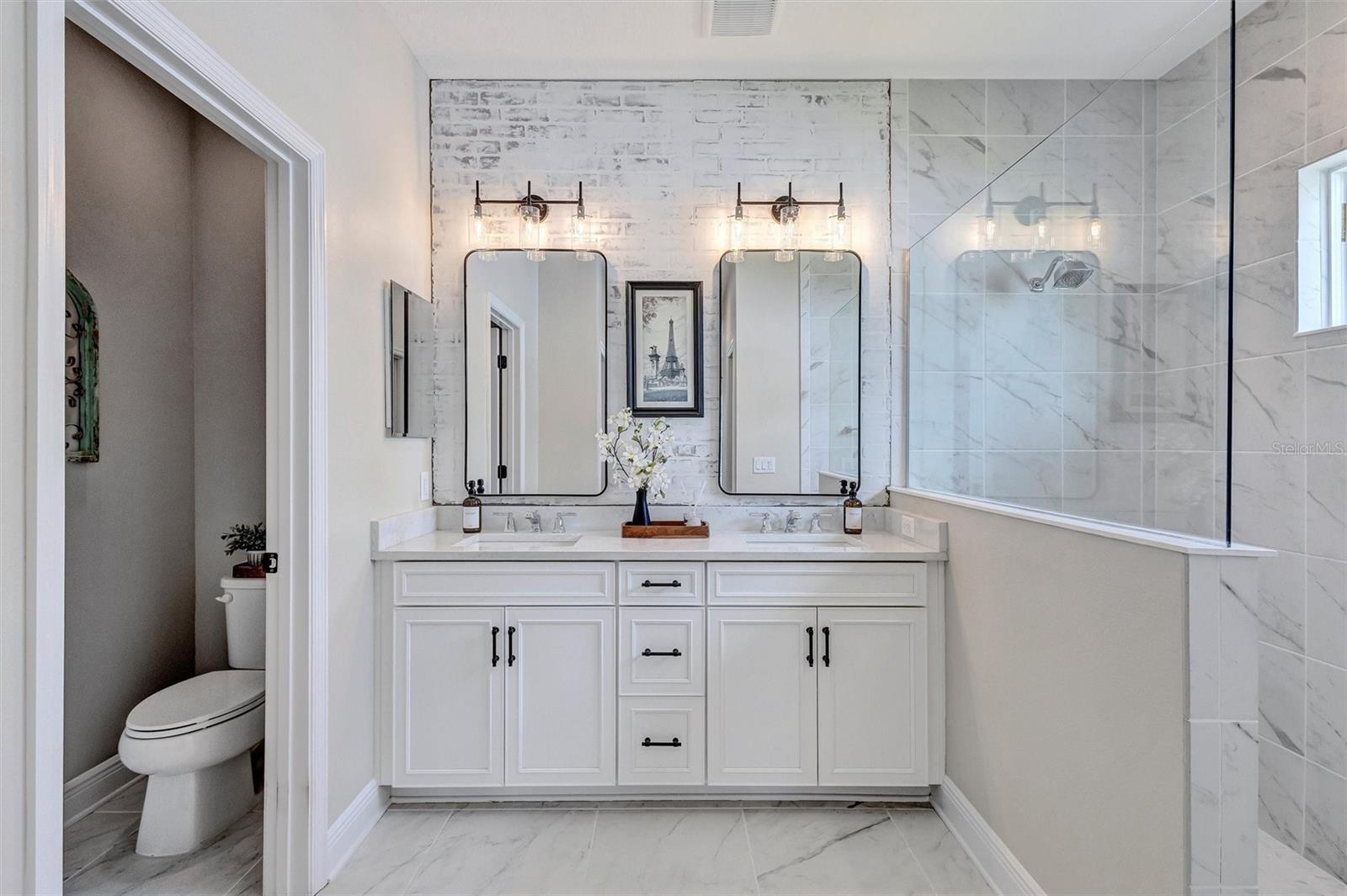 Image 39 of 51 For 9990 Cross River Trail