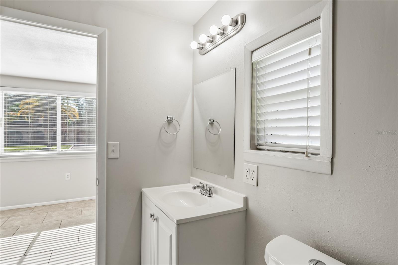 Image 16 of 28 For 1416 Nelson Avenue
