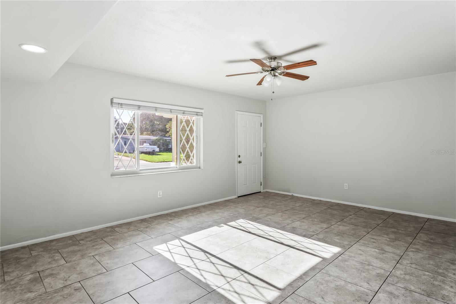 Image 5 of 28 For 1416 Nelson Avenue