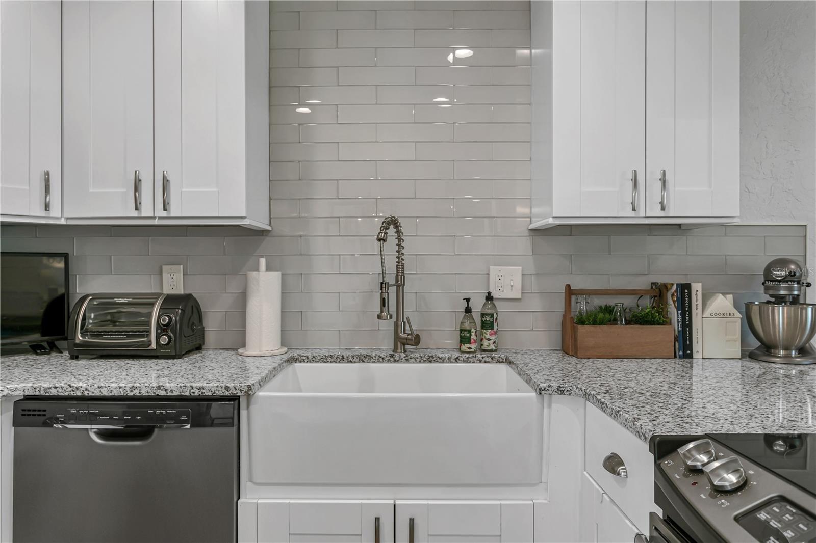 Image 13 of 36 For 616 42nd Avenue Ne
