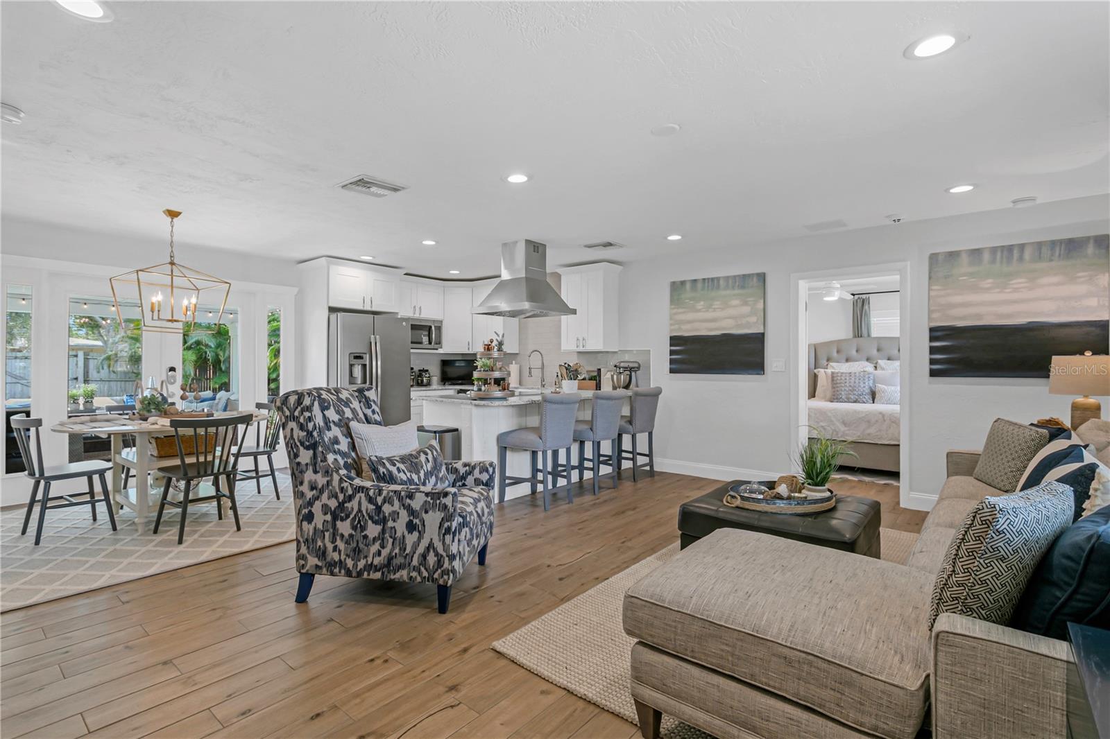 Image 18 of 36 For 616 42nd Avenue Ne