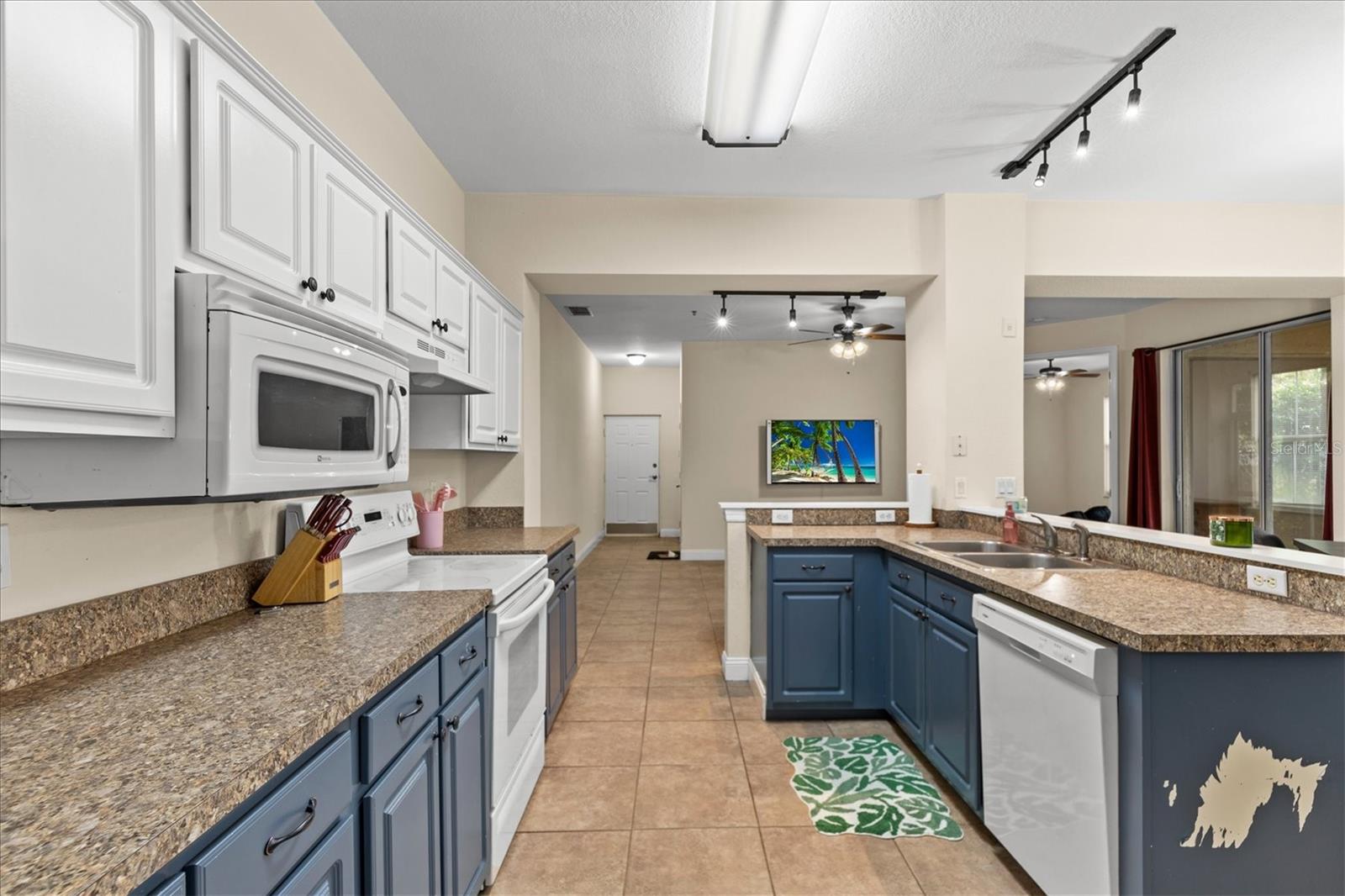 Image 15 of 41 For 5041 Sunridge Palms Drive 103