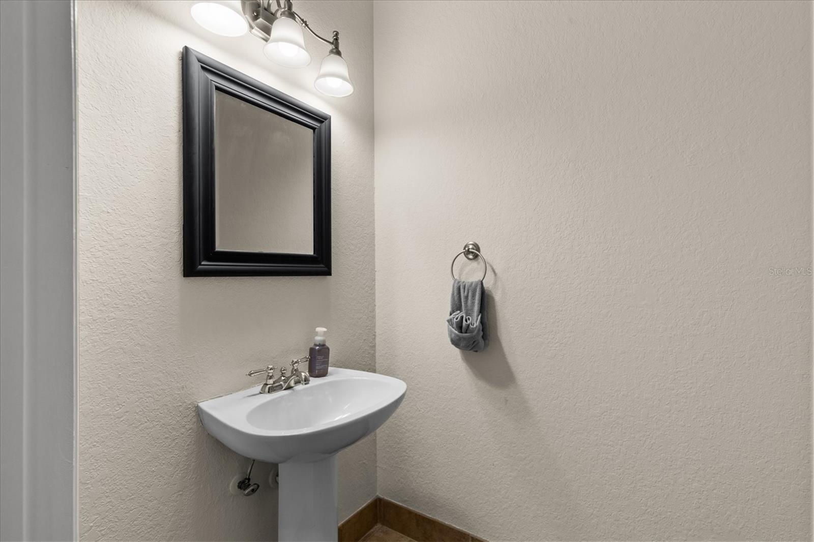 Image 18 of 41 For 5041 Sunridge Palms Drive 103
