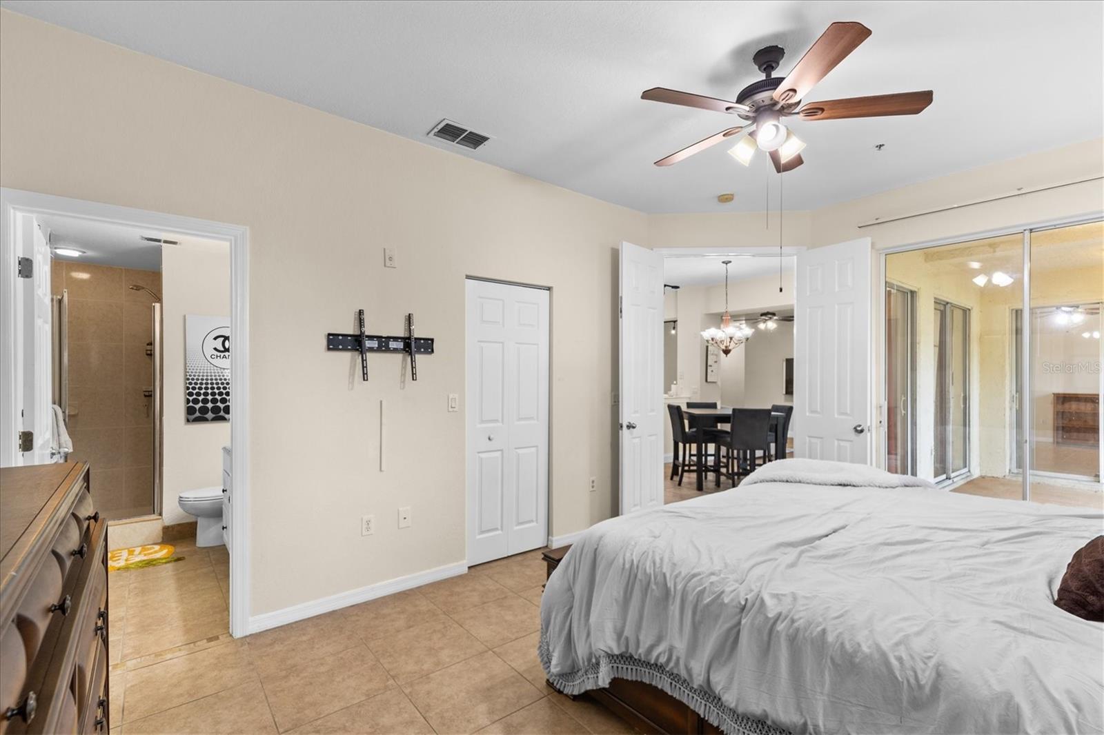 Image 21 of 41 For 5041 Sunridge Palms Drive 103