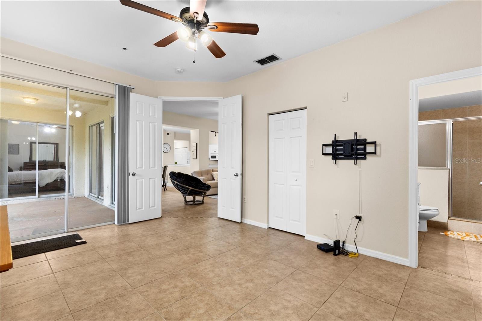 Image 28 of 41 For 5041 Sunridge Palms Drive 103