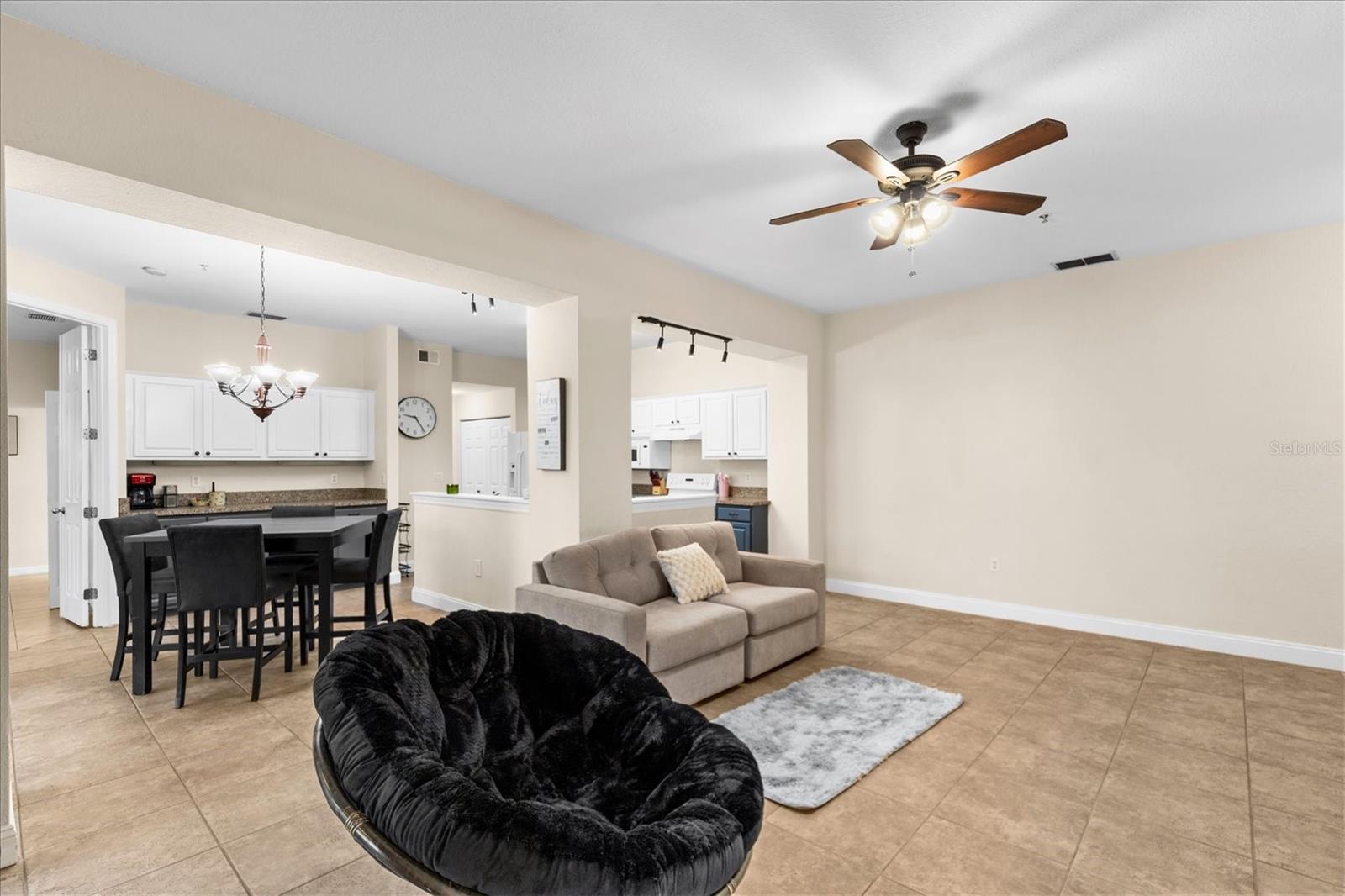 Image 7 of 41 For 5041 Sunridge Palms Drive 103