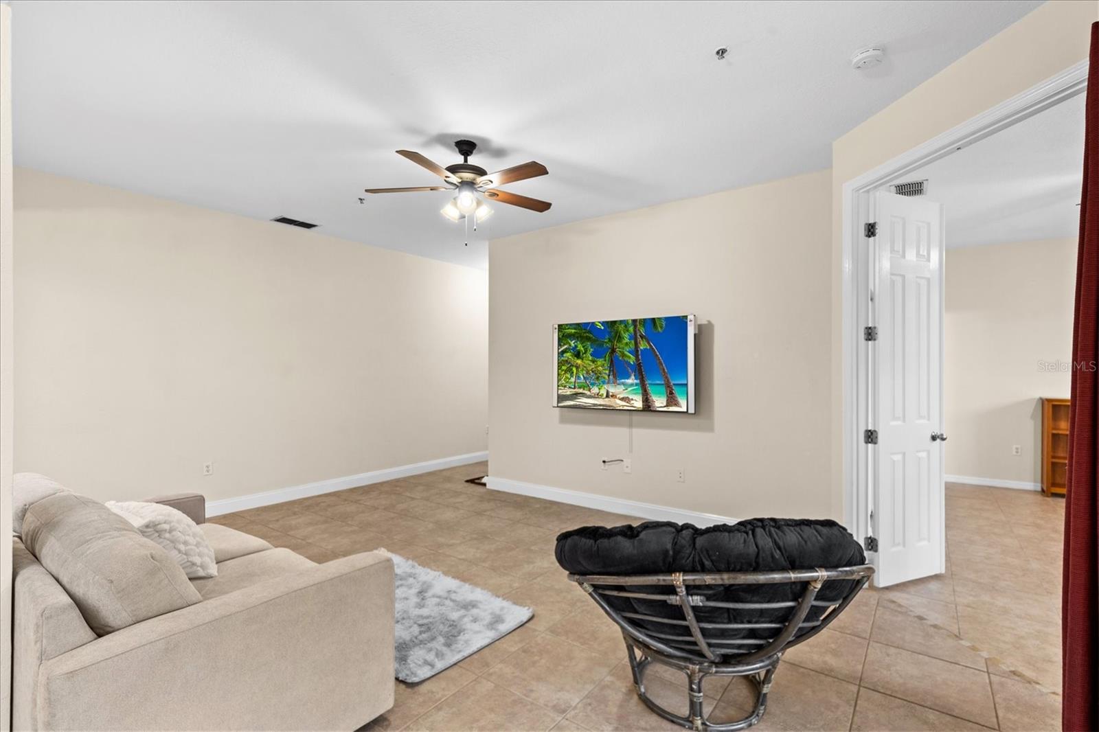 Image 8 of 41 For 5041 Sunridge Palms Drive 103
