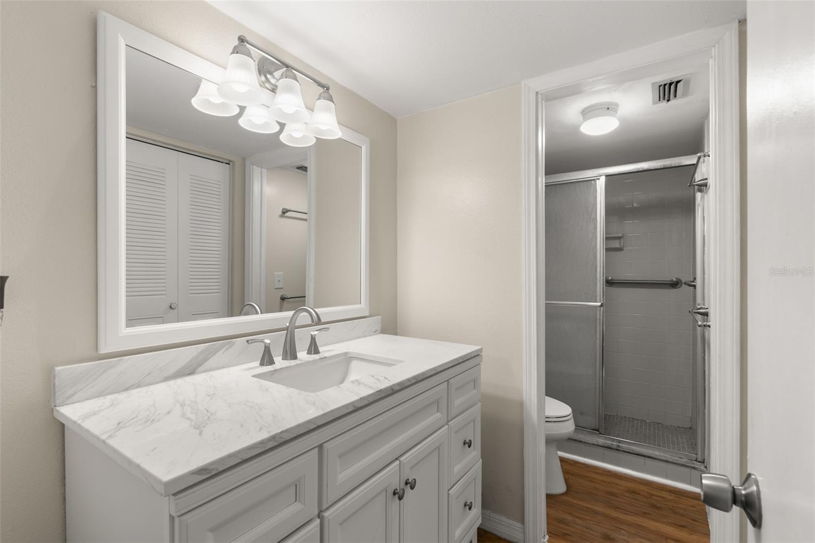Image 21 of 42 For 3399 Mermoor Drive 309