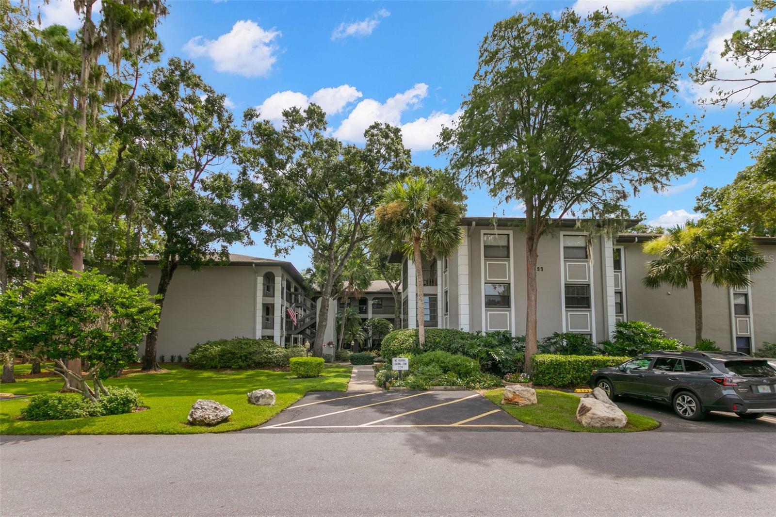 Image 4 of 42 For 3399 Mermoor Drive 309