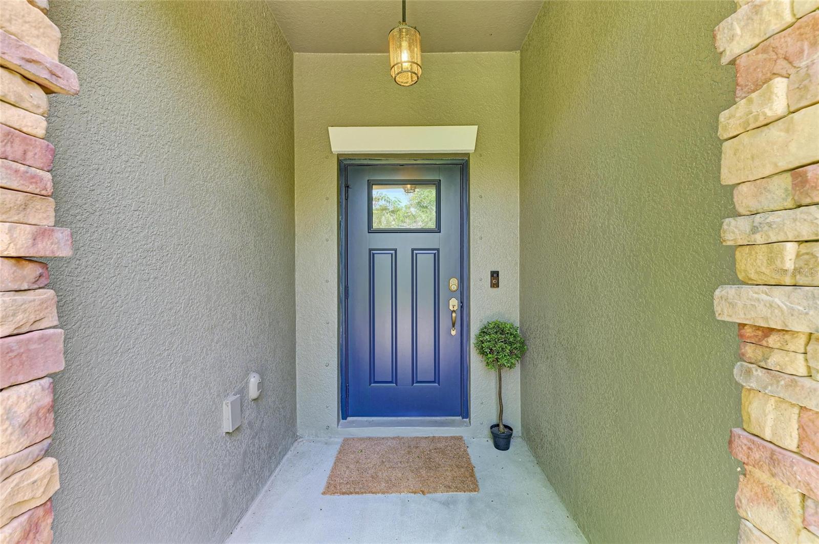 Image 3 of 50 For 6322 Lantern View Place