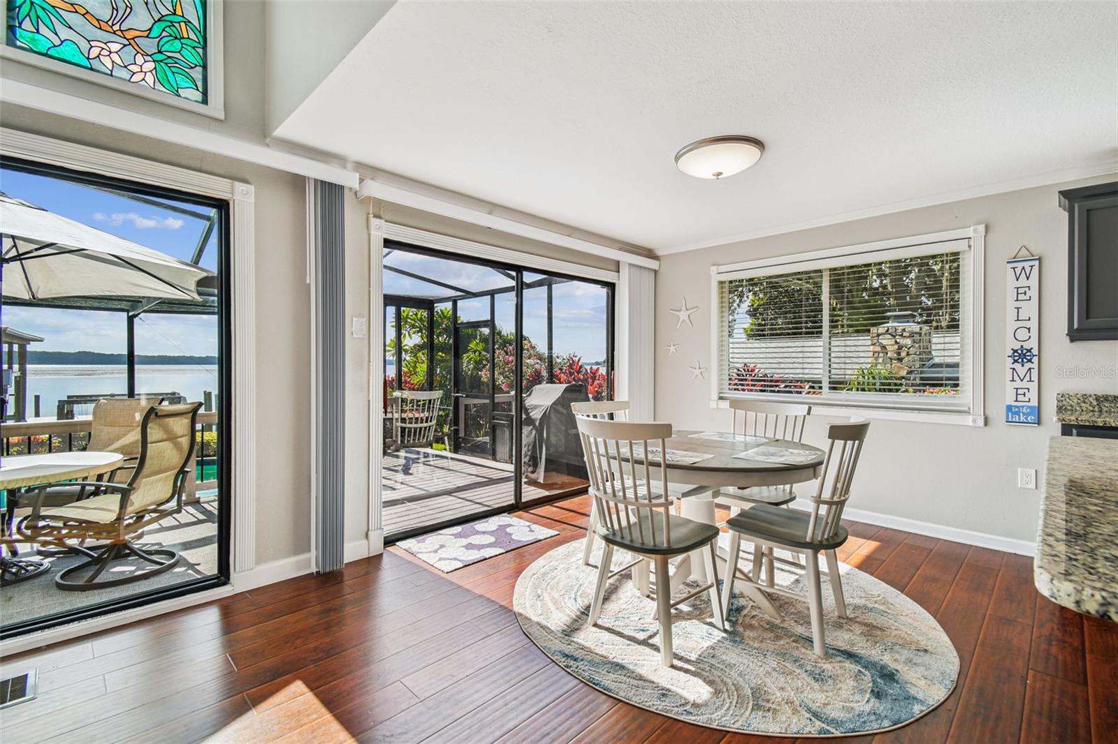 Image 12 of 48 For 118 Lake Shore Drive E