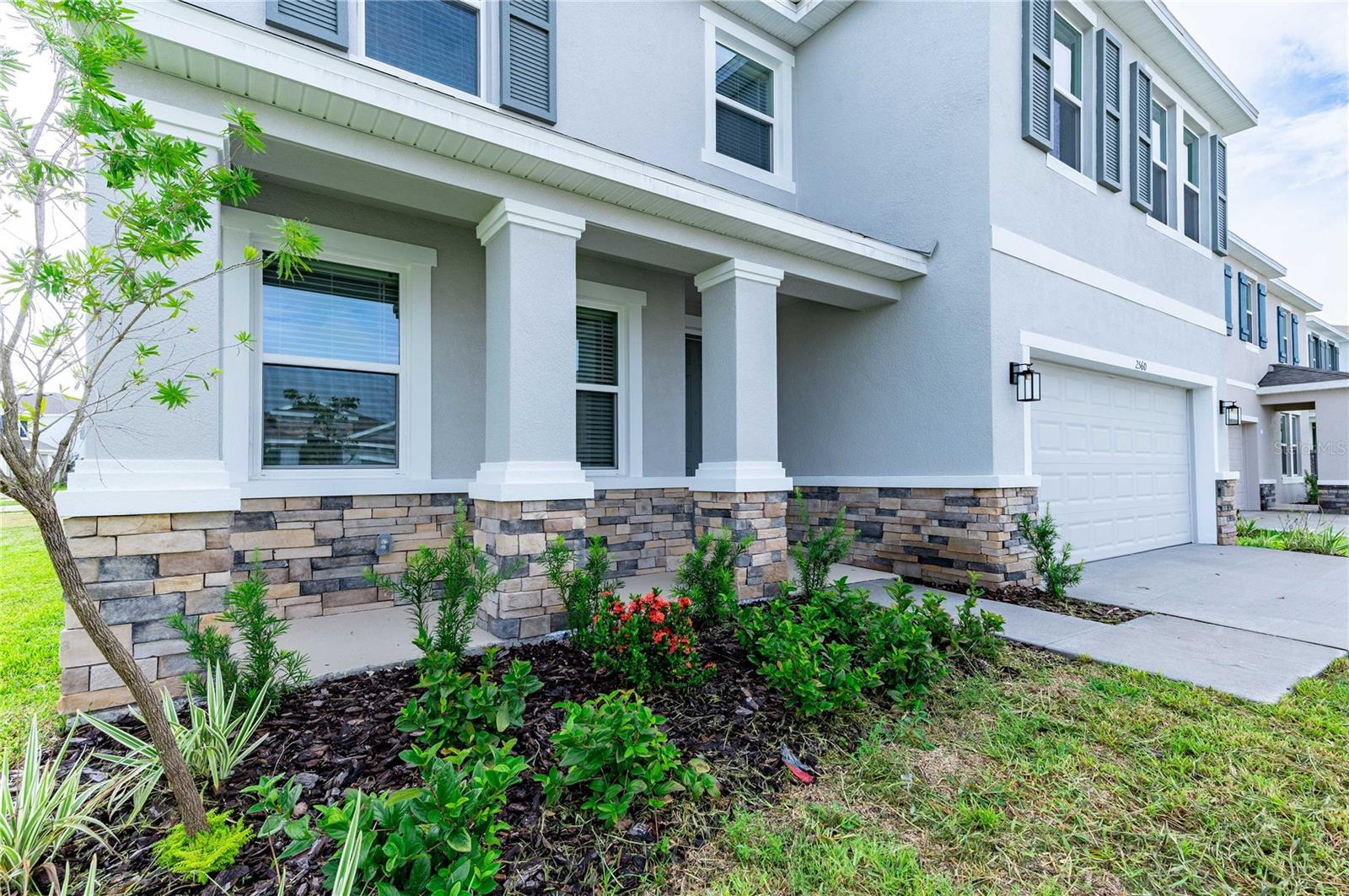 Image 3 of 50 For 2560 Warren Acres Boulevard
