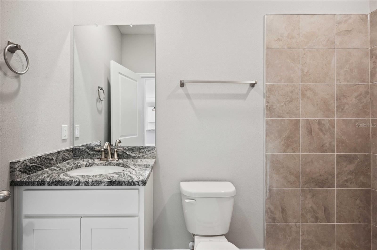Image 33 of 50 For 2560 Warren Acres Boulevard