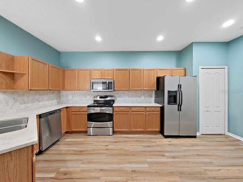 Image 14 of 55 For 6077 Sandhill Ridge Drive