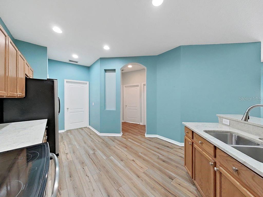 Image 17 of 55 For 6077 Sandhill Ridge Drive