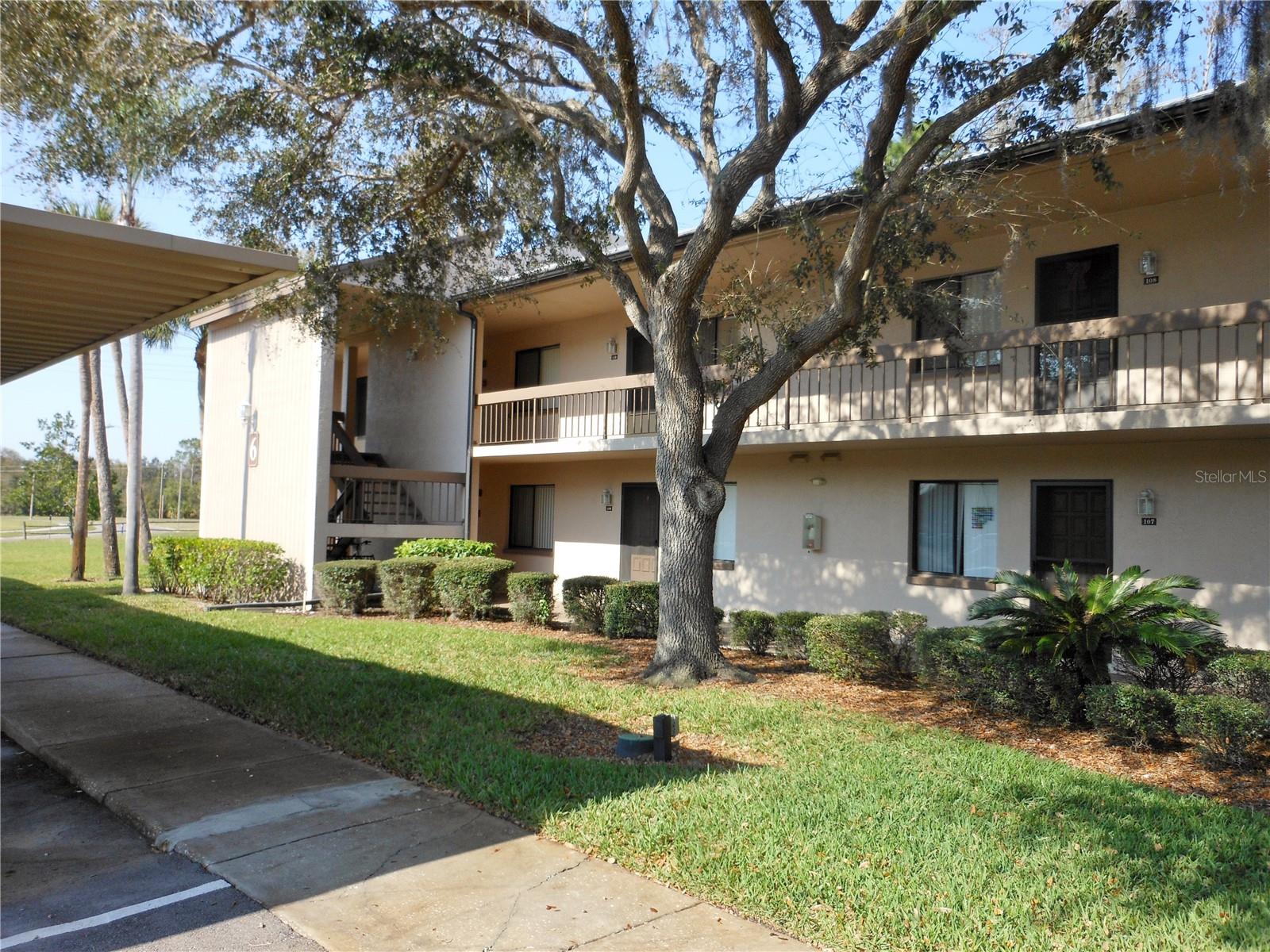 Image 2 of 17 For 112 Woodlands Court 112