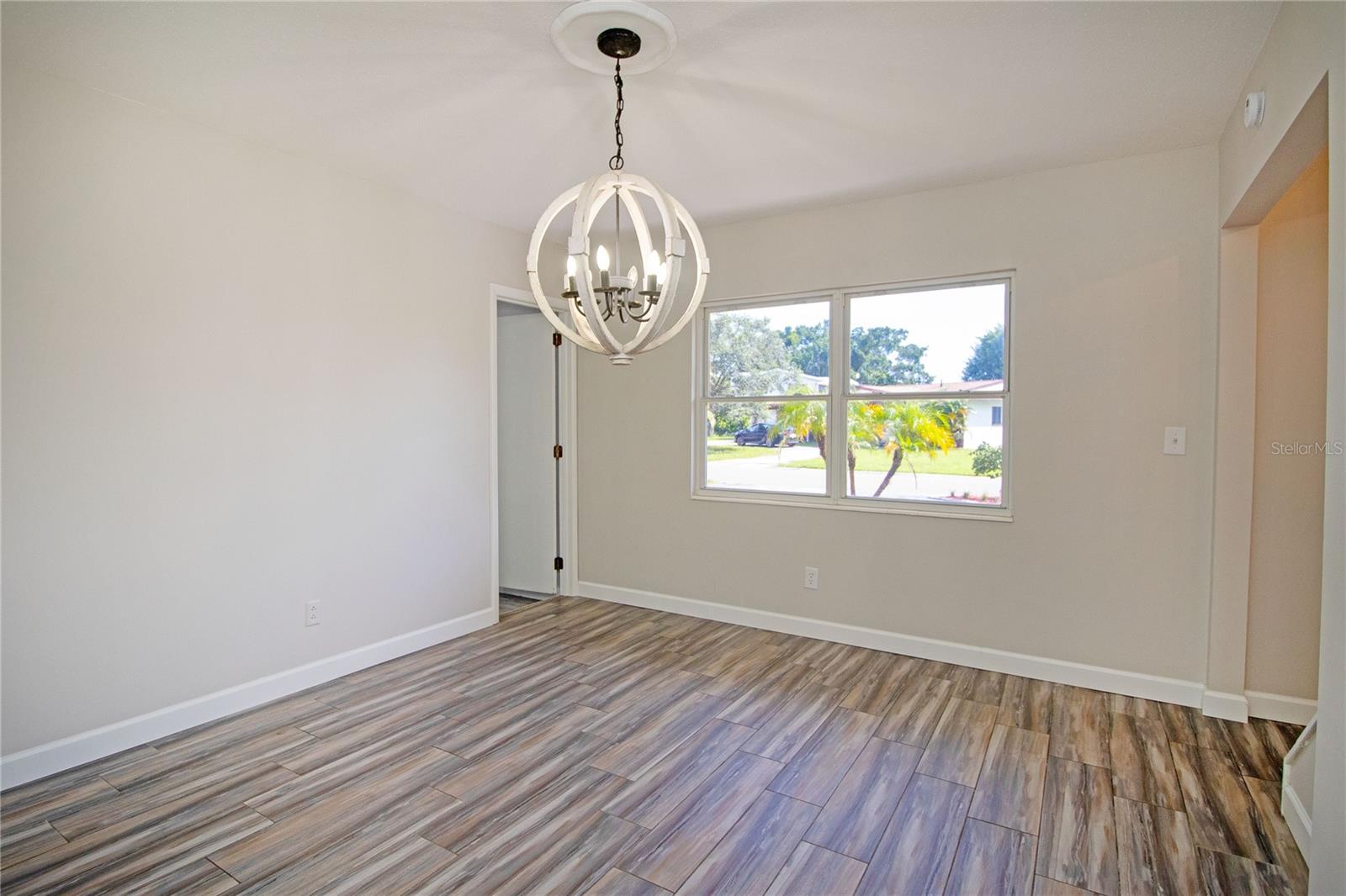 Image 17 of 65 For 1596 81st Avenue N