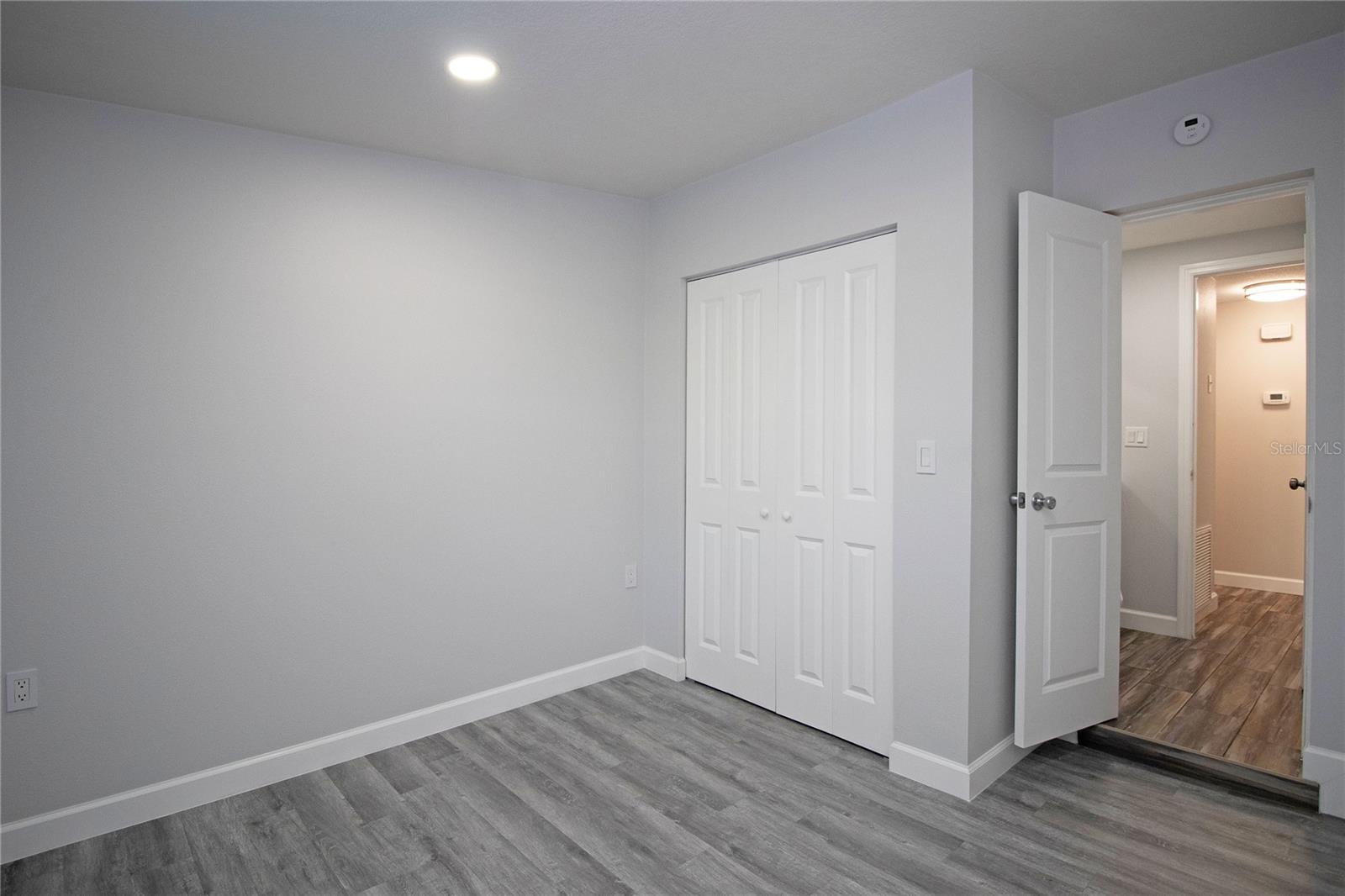 Image 21 of 65 For 1596 81st Avenue N