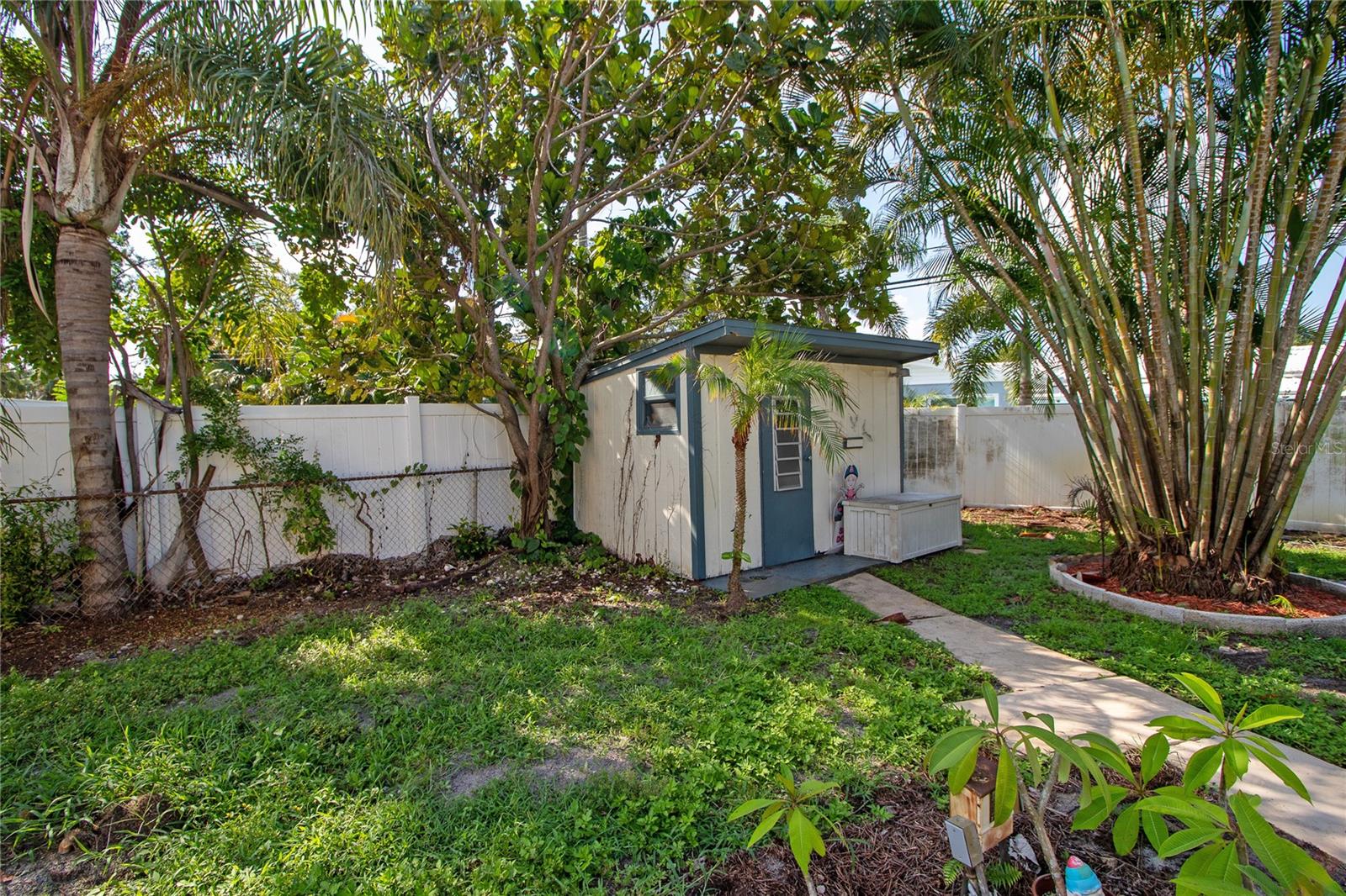 Image 64 of 65 For 1596 81st Avenue N